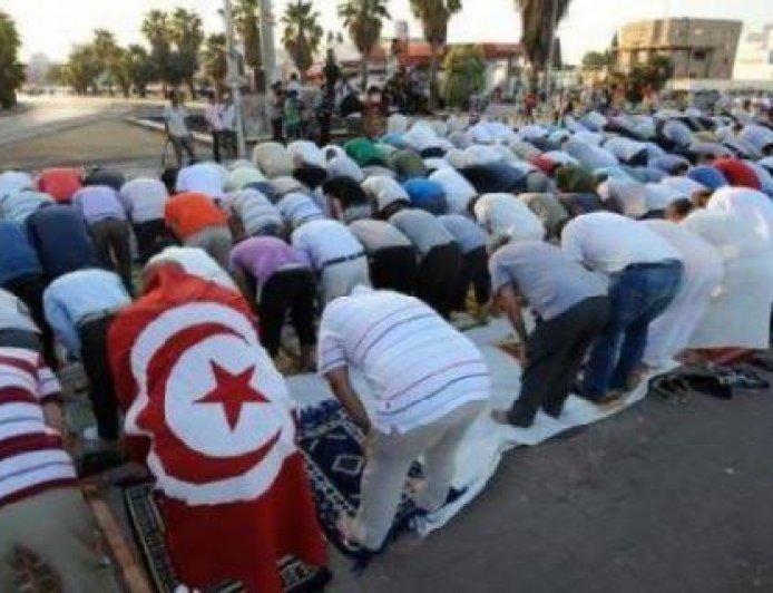 عيد الفطر في تونس الجمعة 20 مارس ومواعيد صلاة العيد في المدن