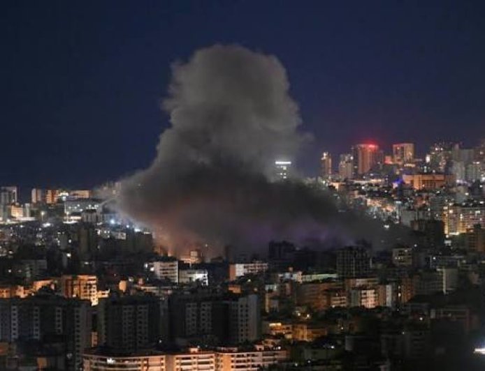 إطلاق صواريخ من لبنان باتجاه تل أبيب.. انفجارات تهز المركز