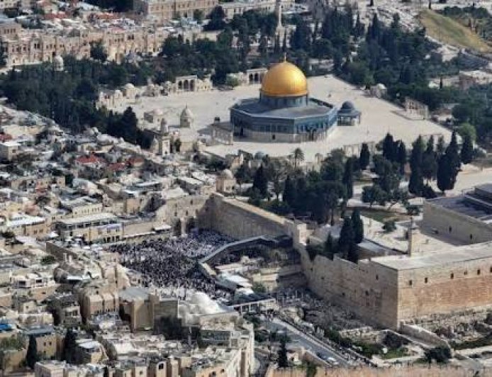 إغلاق المسجد الأقصى.. حماس تحذر من مخطط تهويدي يستمر لأبريل