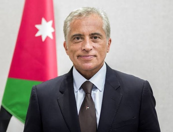 الاردن يقر حزمة قرارات لدعم السياحة والطاقة والناقل الوطني