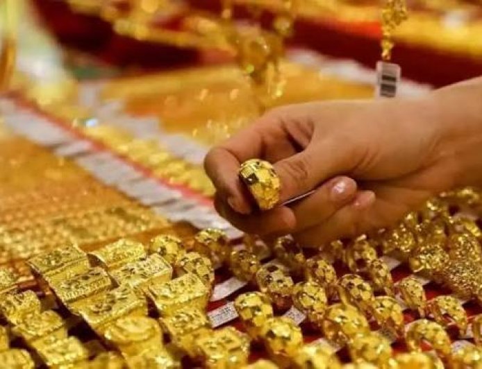 سعر الذهب في مصر اليوم.. عيار 21 يلامس حاجز 7100 جنيه