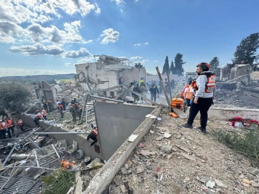 مقتل 8 في بيت شيمش بصاروخ إيراني رداً على اغتيال خامنئي