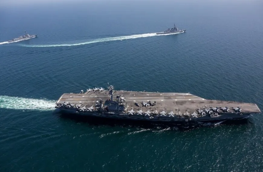 عاجل.. استهداف حاملة الطائرات أبراهام لينكولن بصواريخ بالستية