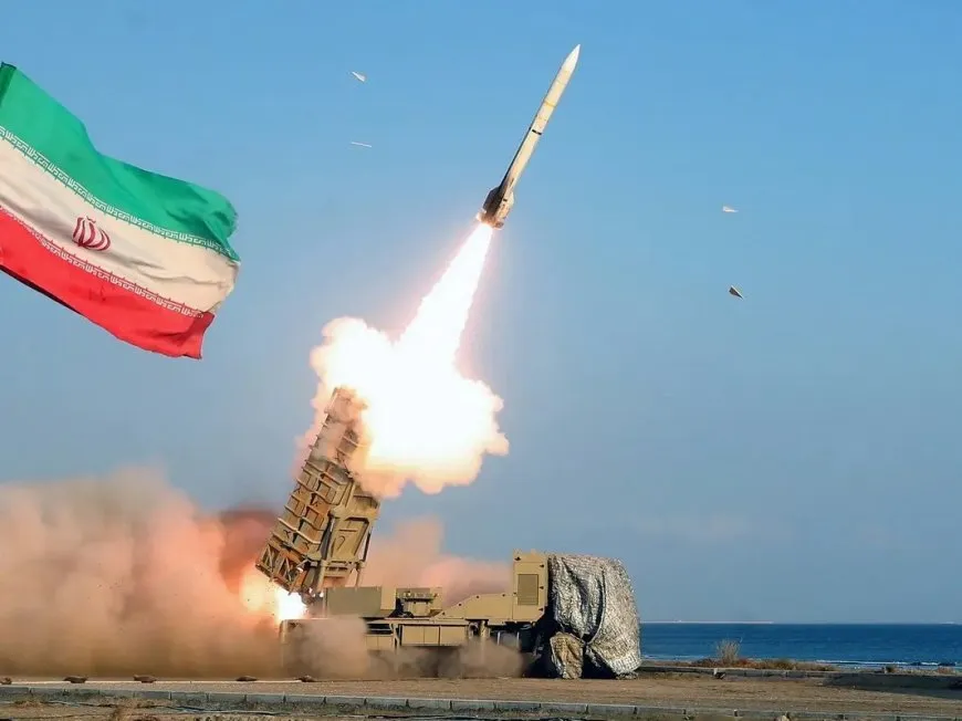 طهران تقصف الكيان الصهيوني ودولاً خليجية وصافرات الإنذار تدوي بالبحرين