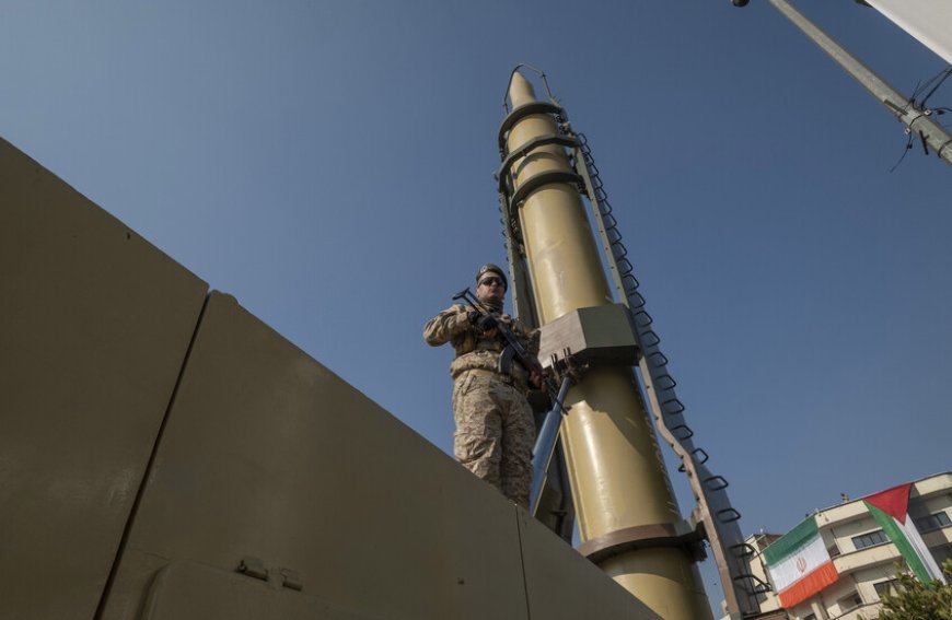 الحرس الثوري يستهدف قاعدة عريفجان وتجمعاً عسكرياً في دبي