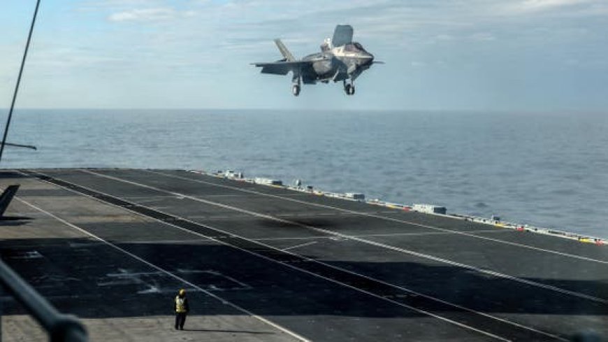 بريطانيا ترسل بارجة حربية ومروحيات للشرق الأوسط لحماية قواعدها