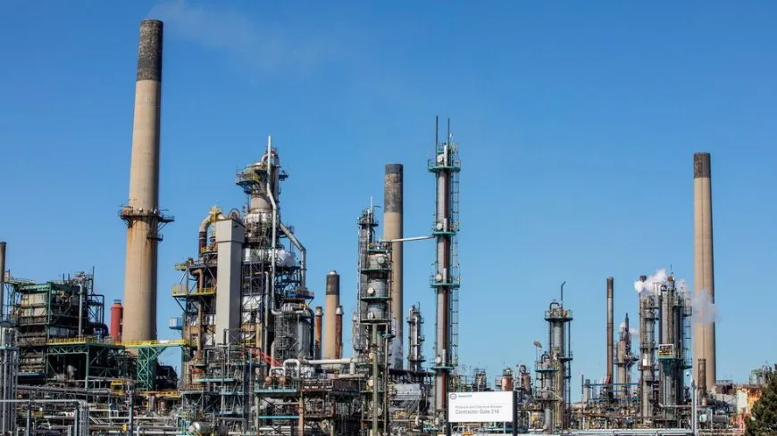 عاجل الكويت توقف مصفاة ميناء عبد الله بسبب الحرب