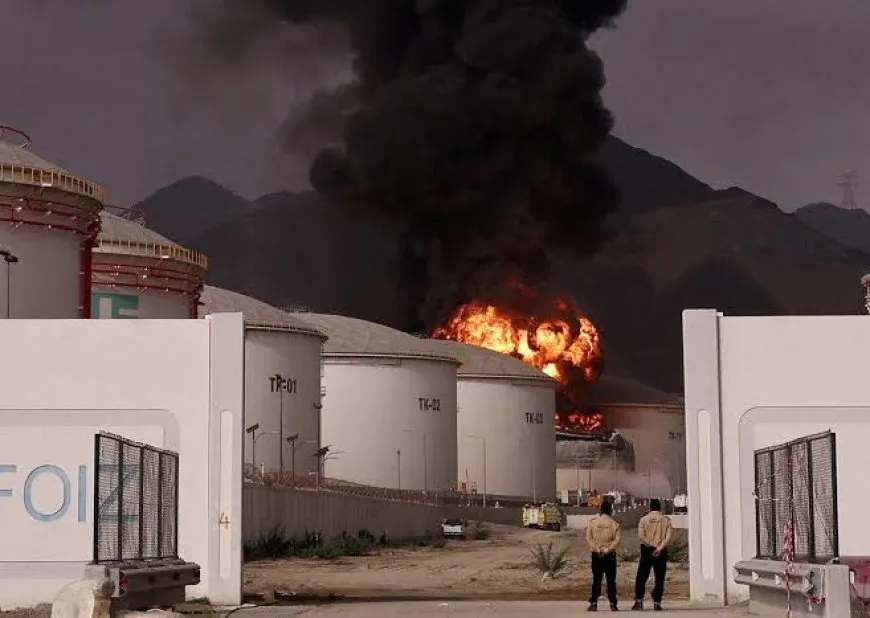 وزارة الدفاع الإماراتية تعلن التصدي لـ 298 صاروخاً و1606 مسيرة