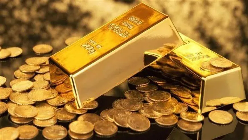 سعر أونصة الذهب عالمياً اليوم الأحد يهبط لمستويات 4490 دولار