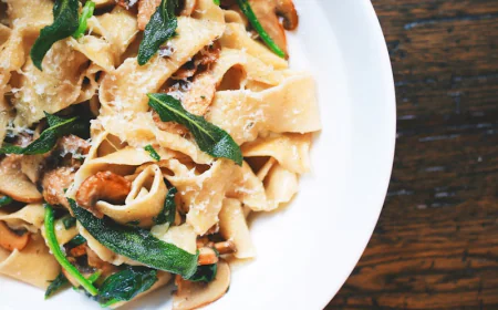 أسرع طريقة تحضير غداء لذيذ ومغذي باستا الدجاج بالثوم والليمون