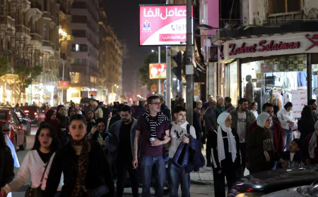 ترشيد الطاقة في مصر.. الحكومة تعلن العودة لمواعيد غلق المحال القديمة