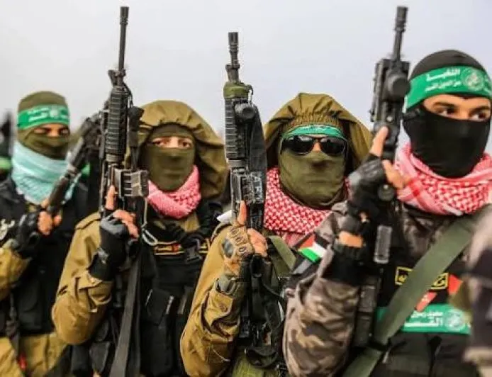 مهلة نزع سلاح حماس تهدد بانهيار اتفاق التهدئة في غزة