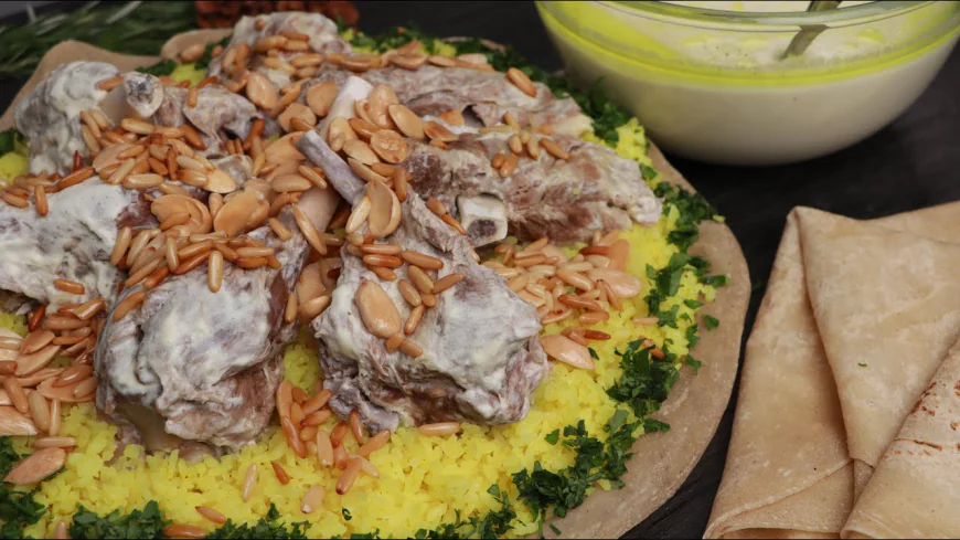 طريقة عمل المنسف الأردني الأصلي بالجميد الكركي واللحم البلدي