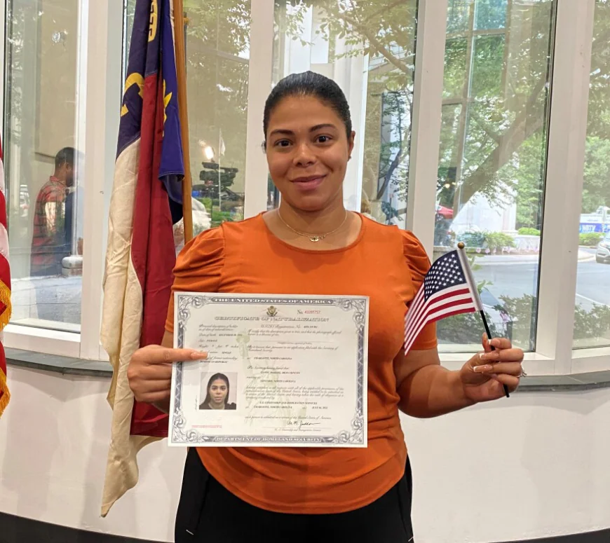 مساع أمريكية لتجريد مئات المولودين في الخارج من الجنسية