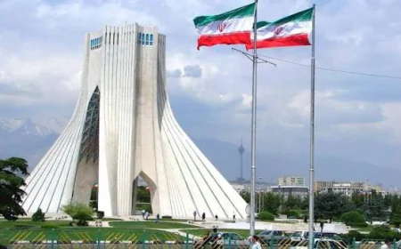 إيران ترفض اتهامات الكويت وتنتقد التهديدات الأمريكية