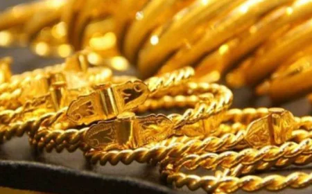 سعر الذهب اليوم في مصر.. استقرار حذر لعيار 21