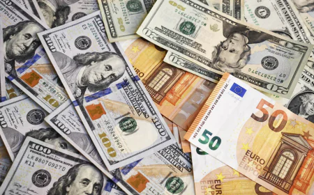 سعر الدولار والعملات اليوم في مصر.. تحديث رسمي في البنوك