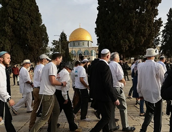 المسجد الأقصى يواجه مخططات إسرائيلية خطيرة لفرض تقسيم زماني جديد