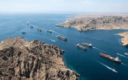 الحرس الثوري يعلن إغلاق مضيق هرمز حتى إشعار آخر واستهداف قواعد أمريكية
