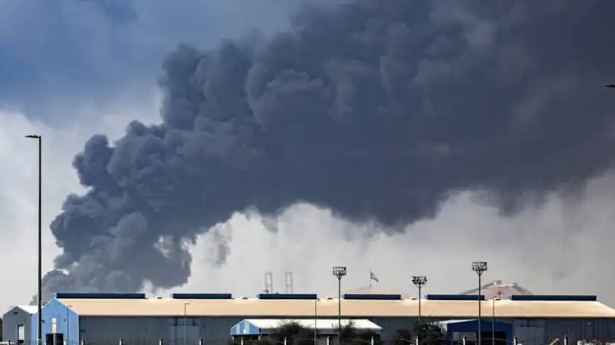 ضربات أمريكية عنيفة على إيران ورد صارم بقصف دول الجوار