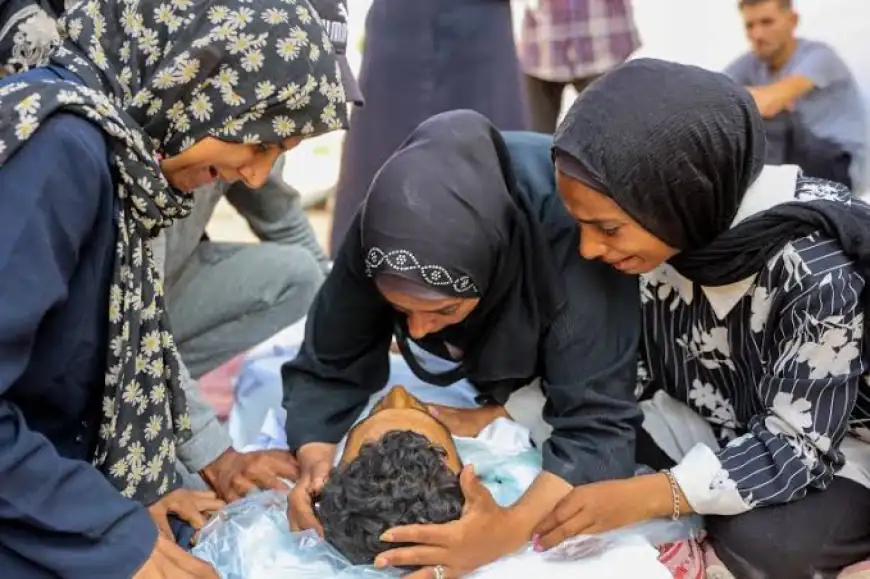 مصادر طبية: 12 شهيداً بنيران الاحتلال في غزة منذ الفجر