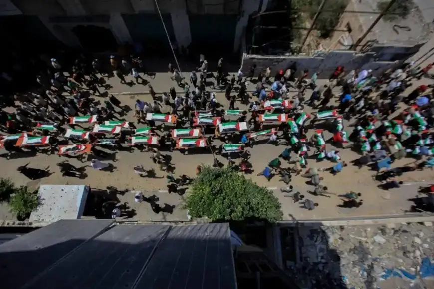 تشييع 112 شهيداً في أكبر جنازة بتاريخ القضية الفلسطينية بغزة