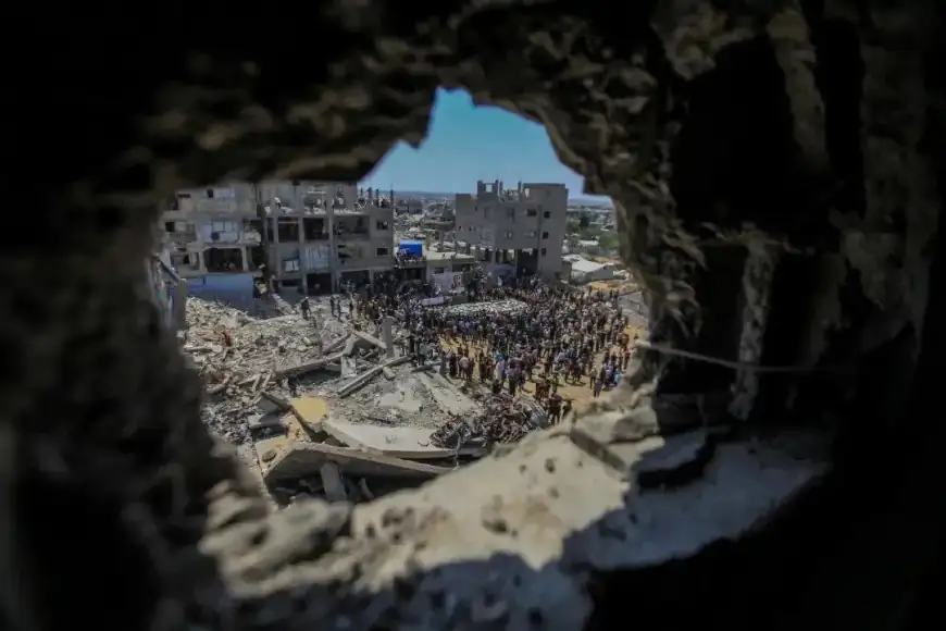 تشييع 112 شهيداً في أكبر جنازة بتاريخ القضية الفلسطينية بغزة