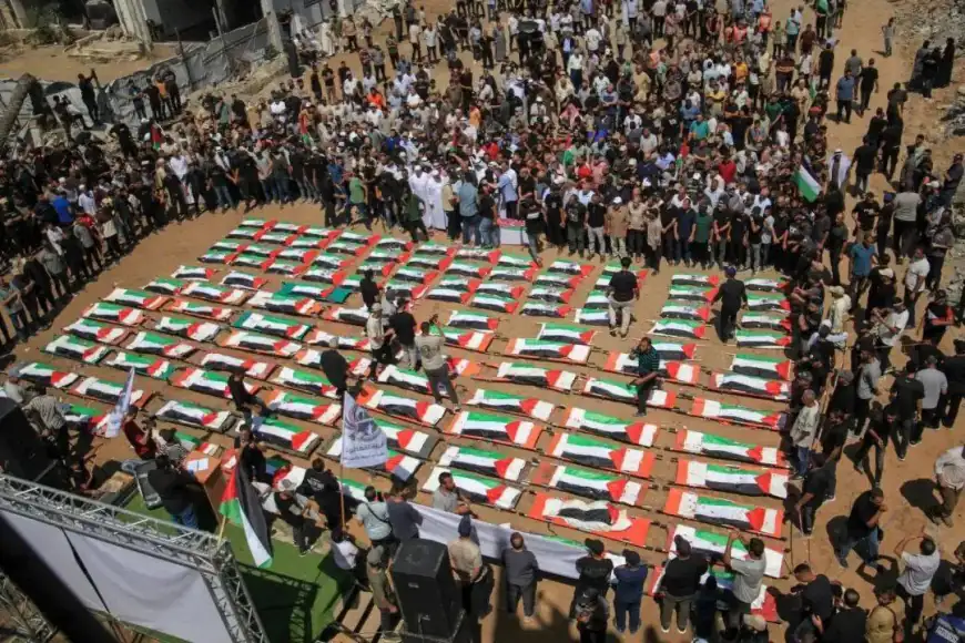تشييع 112 شهيداً في أكبر جنازة بتاريخ القضية الفلسطينية بغزة