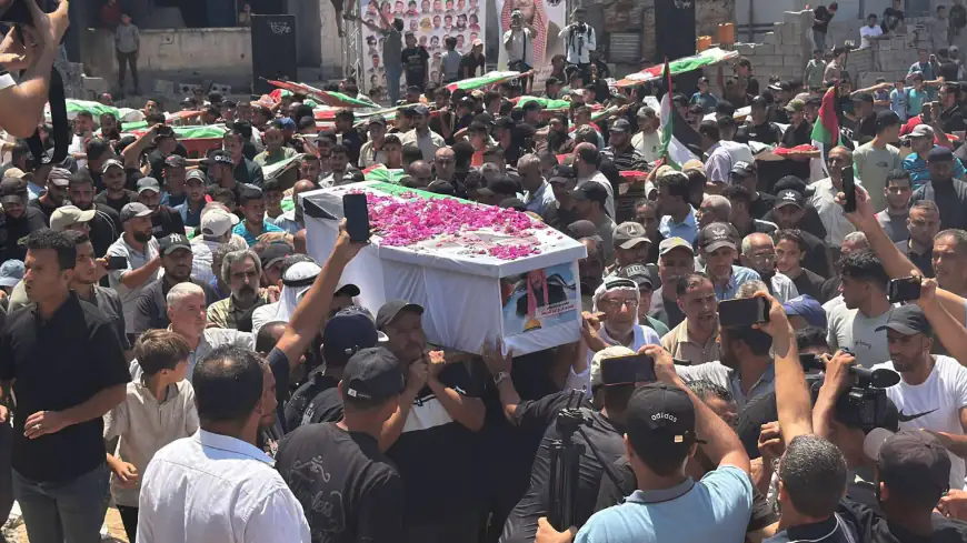 تشييع 112 شهيداً في أكبر جنازة بتاريخ القضية الفلسطينية بغزة