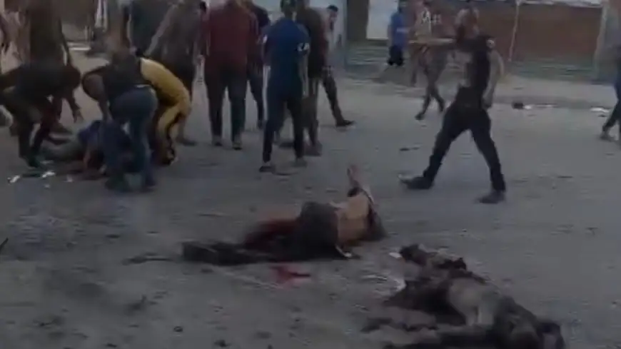 مجزرة شارع الثورة: 3 شهداء أشلاء بغارة مسيرة إسرائيلية وسط غزة