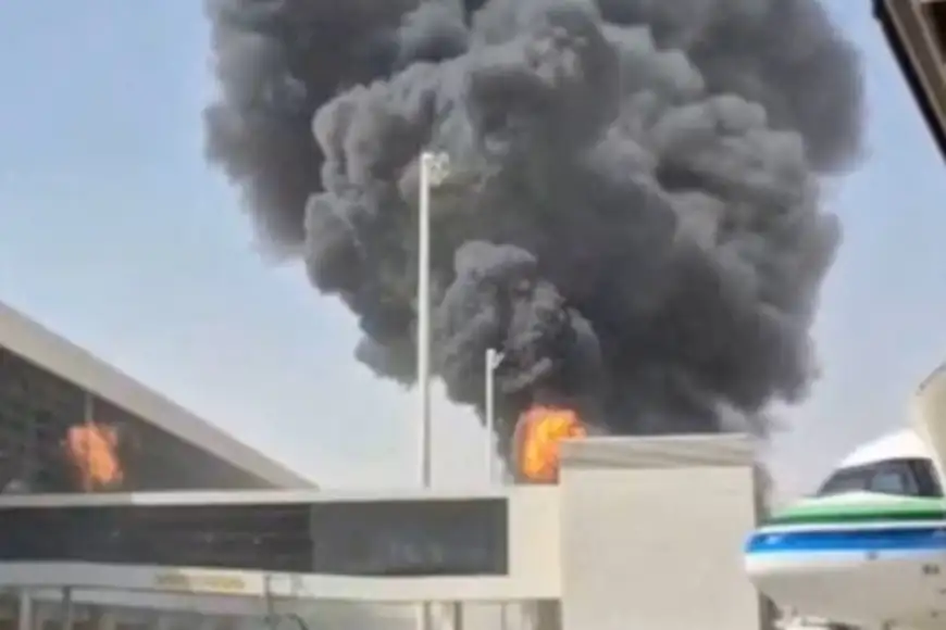 عاجل.. عشرات القتلى والجرحى في هجوم صاروخي على مطار الملك خالد بالرياض